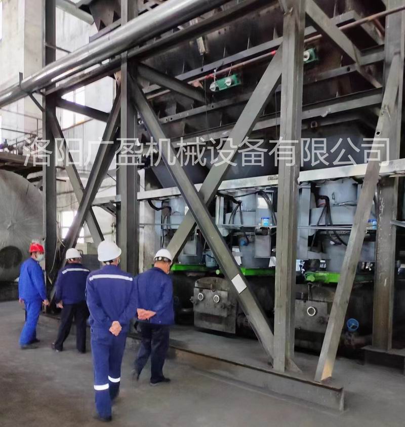 府谷項(xiàng)目煤倉(cāng)清堵機(jī)安裝調(diào)試完成，運(yùn)行良好！